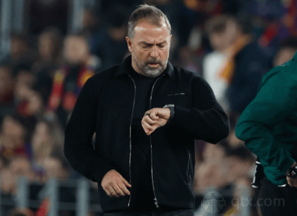 巴萨小将亚马尔被换下怒怼主帅，弗里克幽默回应引发热议！